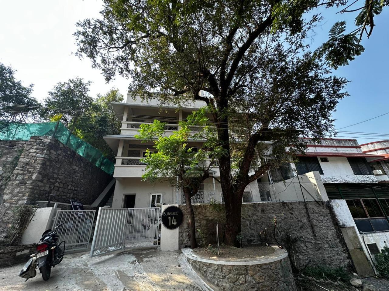 Bunglow 14, Rooms With Balcony Mount Âbû Extérieur photo